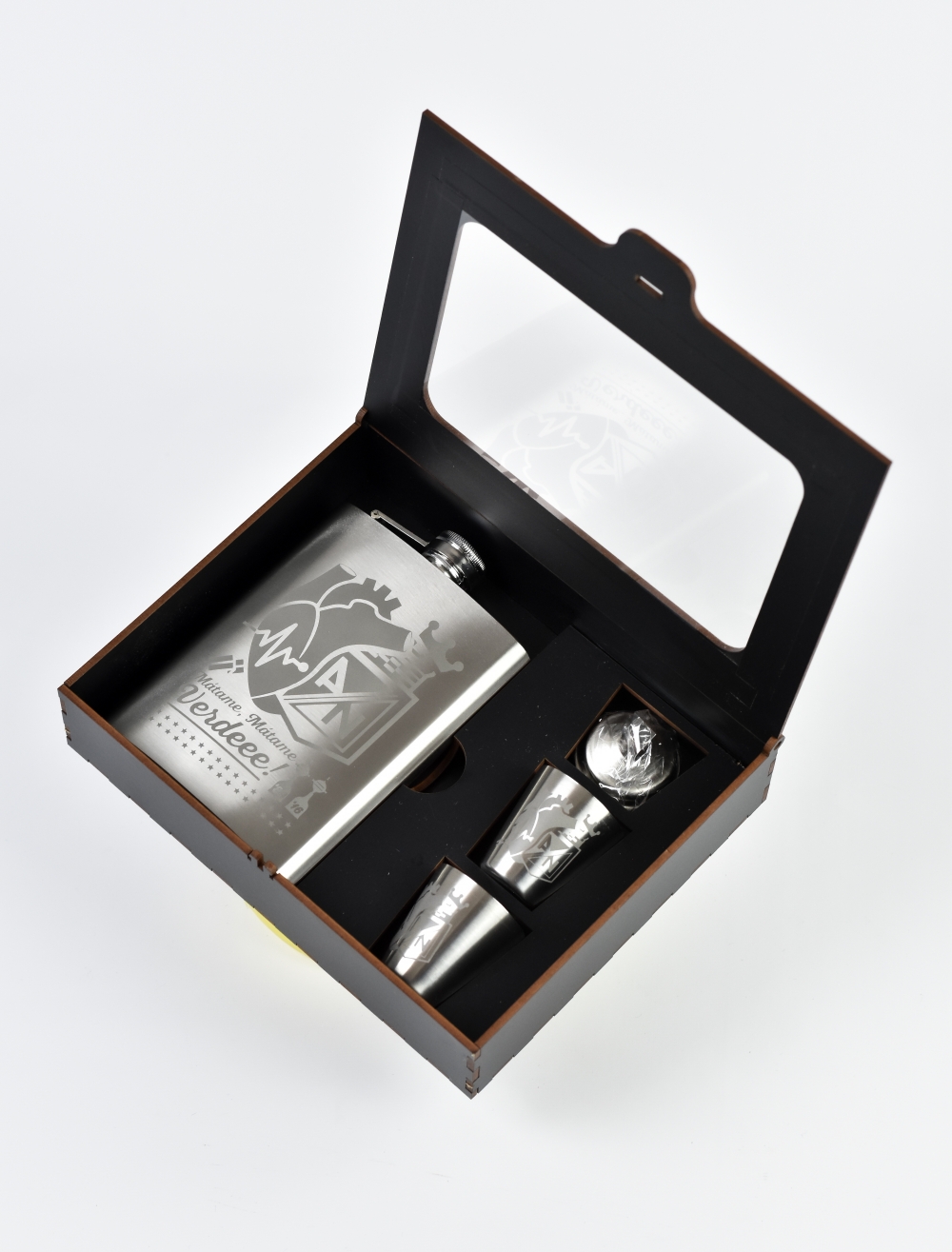 KIT WHISKERA PLATEADA 