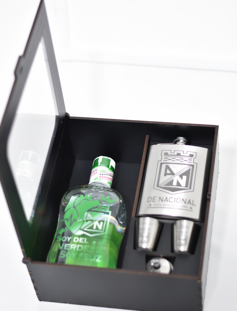 KIT DE BOTELLA + WHISKERA 